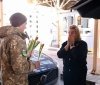 Квіти й теплі слова: прикордонники Могилів-Подільського загону привітали жінок із 8 березня