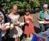 Калинівські волонтери "Українська команда" порадували дітей села Пиків Калинівської ОТГ солодощами та подарунками
