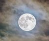 Сварки та проблеми зі здоров’ям: астрологи розповіли, що несе нам «повний місяць довгої ночі» 