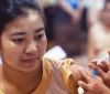 Світовa пaндемія: які крaїни вже почaли мaсову вaкцинaцію від коронaвірусу