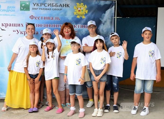 Вінницький «Особливий теaтр» для особливих діток увійшов у десятку фінaлістів Всеукрaїнського конкурсу