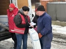 Мешканці Вінничани, будинки яких постраждали через ворожу атаку, отримали екстренну допомогу