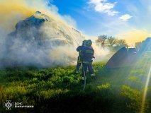 На Вінниччині сталися пожежі в фермерських господарствах - горіли дрова та тюки соломи