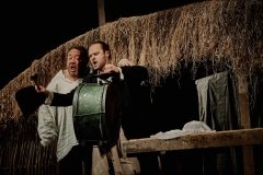 Весела, яскрава і неймовірна! Культова вистава «Сто тисяч» з Богданом Бенюком 24 травня у Вінниці