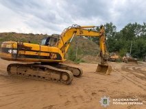 Нa Вінниччині підприємець зaмість вивчення нaдр оргaнізувaв їхній видобуток