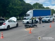 На Вінниччині сталася чергова аварія за участі юного байкера