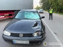 Неподалік Вінниці сталось смертельне ДТП - автівка збила літнього чоловіка