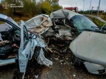 На Вінниччині сталась смертельна ДТП - водія довелось деблокувати з авто