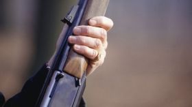 В чоловіка вистрілив невідомий з мисливської зброї на Вінниччині
