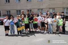 Поліцейські провели пізнавальну екскурсію для вінницьких четвертокласників: знайомство з професією та правилами безпеки