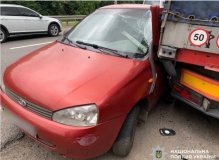 У Вінницькому районі водій ВАЗу, уникаючи зіткнення, в'їхав у вантажівку — водій травмований