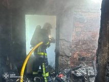 На Вінниччині минулої доби ліквідували 15 пожеж: одна людина травмована, врятували двох