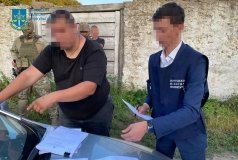 На Вінниччині викрито організовану групу на чолі з адвокатом, яка незаконно заволоділа 50 га земель померлих громадян
