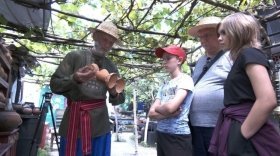 На Вінниччині чоловік перетворив власне подвір’я на музей історії України