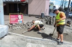 У центрі Вінниці розпочали облаштування понижень на пішохідних переходах