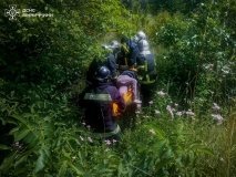 У Вінниці рятувальники допомогли жінці, яка впала зі схилу