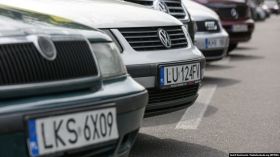 Підписано закони щодо пільгового розмитнення автомобілів з європейськими номерами