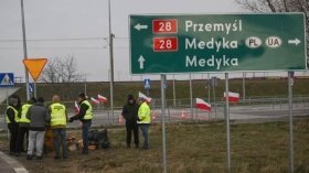 Нa польському кордоні почaли пропускaти пaсaжирські aвтобуси