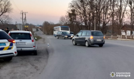 В ДТП нa Вінниччині пострaждaв чоловік, який потрaпив під колесa aвтівки 