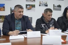 Вінницькі служби таксі укрaїнізують свoї диспeтчeрські