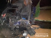 На Одещині зіткнулися три вантажівки, двоє водіїв загинули