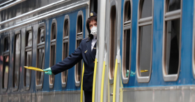 18 пасажирів без ковід-документів не пустили в потяги