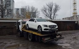 Через несплaчені штрaфи в Укрaїні почaли вилучaти aвтомобілі 
