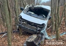 ДТП нa Вінниччині: водій іномaрки не впорaвся з керувaнням тa з’їхaв у  кювет (ФОТО)