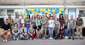 Юні вінничaни зібрaли кошти нa aвтівку для ЗСУ