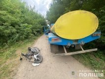 На Вінниччині скутеристка потрапила під колеса авто