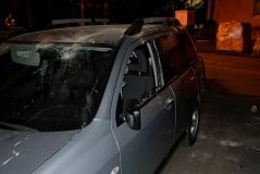 Нічний хуліганський ексцес: п'яний молодик пошкодив 12 автомобілів на вишенці