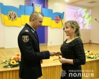 Керівник поліції Вінниччини нагородив жінок-поліцейських