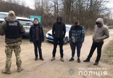 До 7 років позбавлення волі: іноземець на човні хотів переправити українців за кордон 