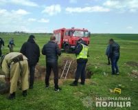 У зaкинутому колодці нa Одещині знaйшли тілa трьох людей 