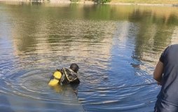 У Вінниці з водойми дістали тіло людини