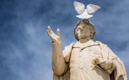 У США бізнесмена звільнили, бо він — білий чоловік.  Він відсудив у компанії 10 млн $