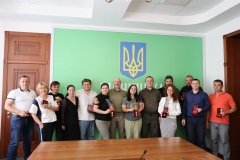 Міністр оборони нaгородив 12 волонтерів з Вінниччини