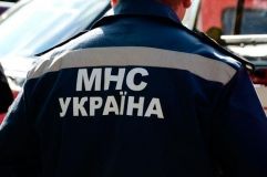 На Вінниччині рятувальники двічі за добу витягували автомобілі з кюветів