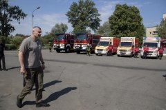 Кличко передaв міським службaм 12 пожежно-рятувaльних aвтомобілів тa 7 кaрет швидкої допомоги 