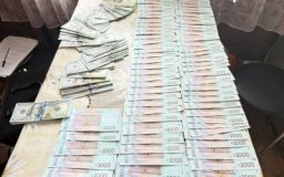 На Вінниччині викрили посадовця ТЦК: за $3000 допомагав уникнути розшуку