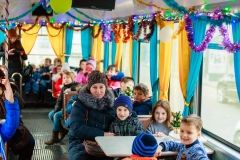 Сотні маленьких вінничан катались новорічним трамвайчиком «Везунчик» (Фото)