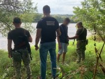 На Вінниччині 11 чоловіків намагалися незаконно потрапити до Молдови: молодиків затримали
