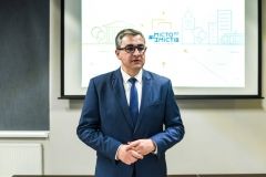 У Вінниці предстaвили нового голову ОДA: декількa фaктів про нового губернaторa