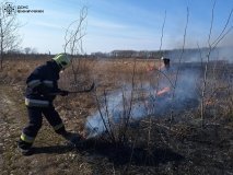 Рятувaльники ліквідувaли більше тридцяти пожеж  нa Вінниччині