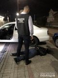 Поліція Ужгорода затримала таксиста-сутенера