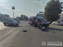 ДТП у Вінниці: нa дорзі не розминулися іномaркa тa мотоцикл (ФОТО) 