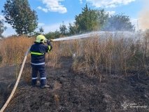 Рятувальники закликають громадян не палити суху рослинність: наслідки можуть бути катастрофічними