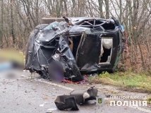 Поліція Вінниччини розслідує смертельну ДТП: троє загиблих, троє травмованих (ФОТО)