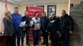 Члени волонтерського штабу «Українська команда» отримали подяку від військових танкової бригади 