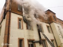 У центрі Вінниці горіла триповерхова будівля